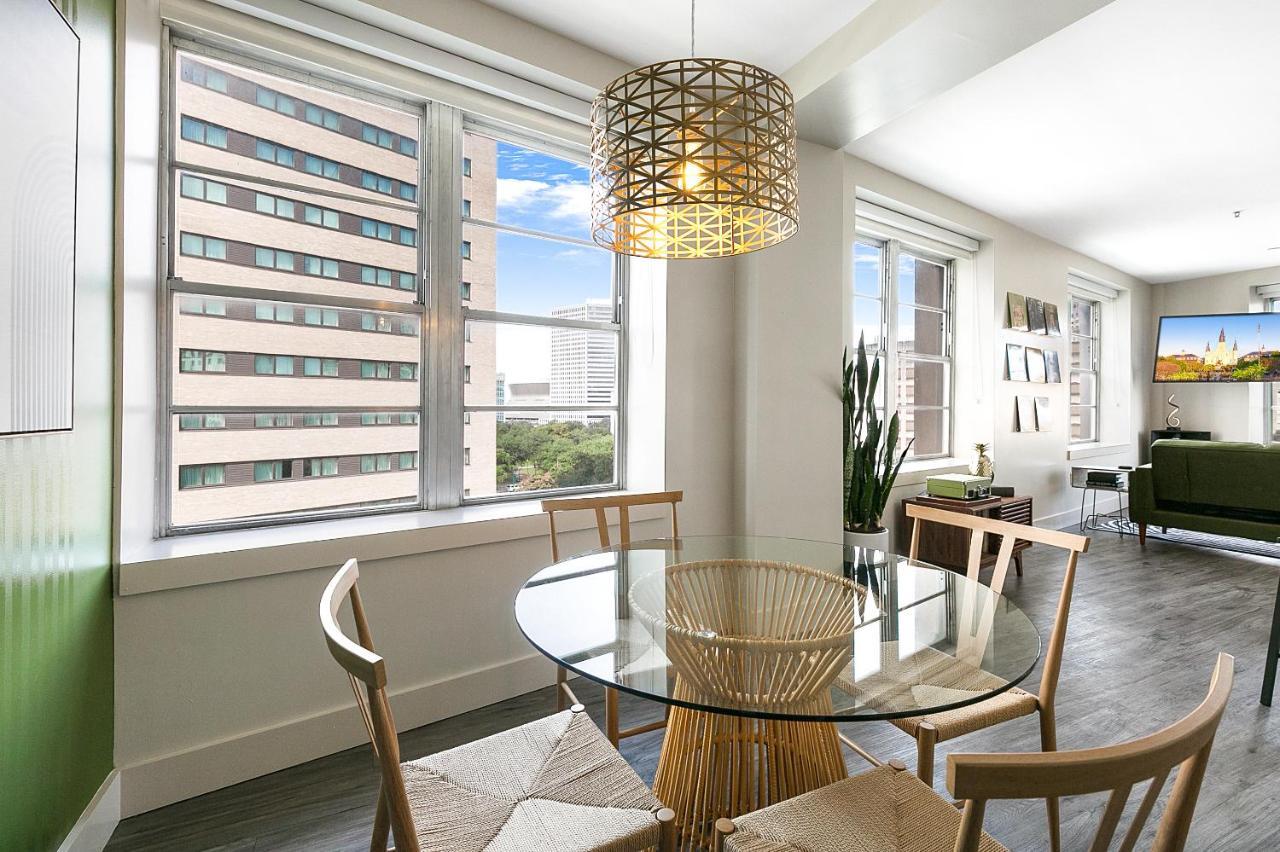 Luxury 2-Bedroom Condo Steps Away From The French Quarter Nova Orleães Exterior foto