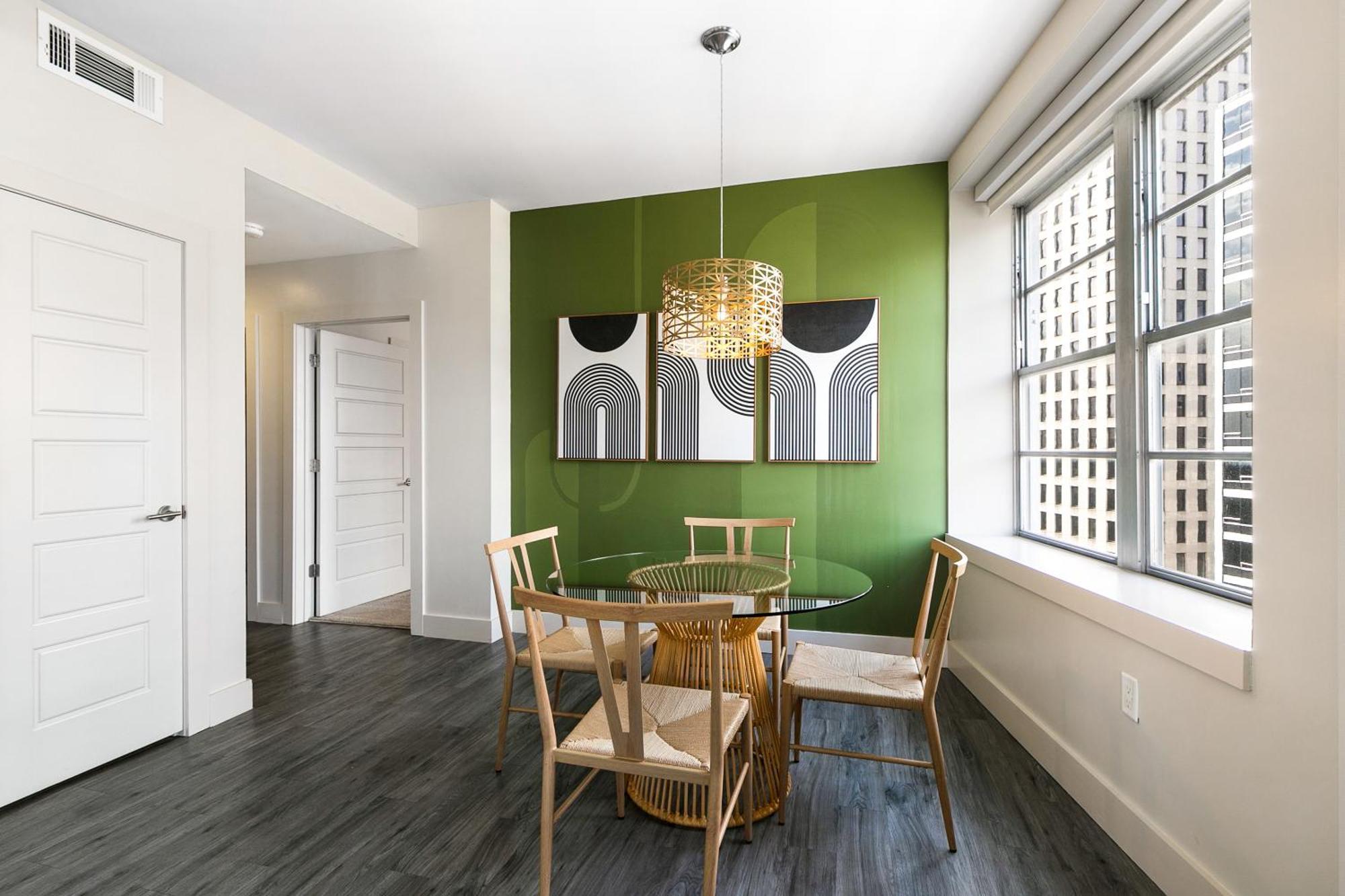 Luxury 2-Bedroom Condo Steps Away From The French Quarter Nova Orleães Exterior foto