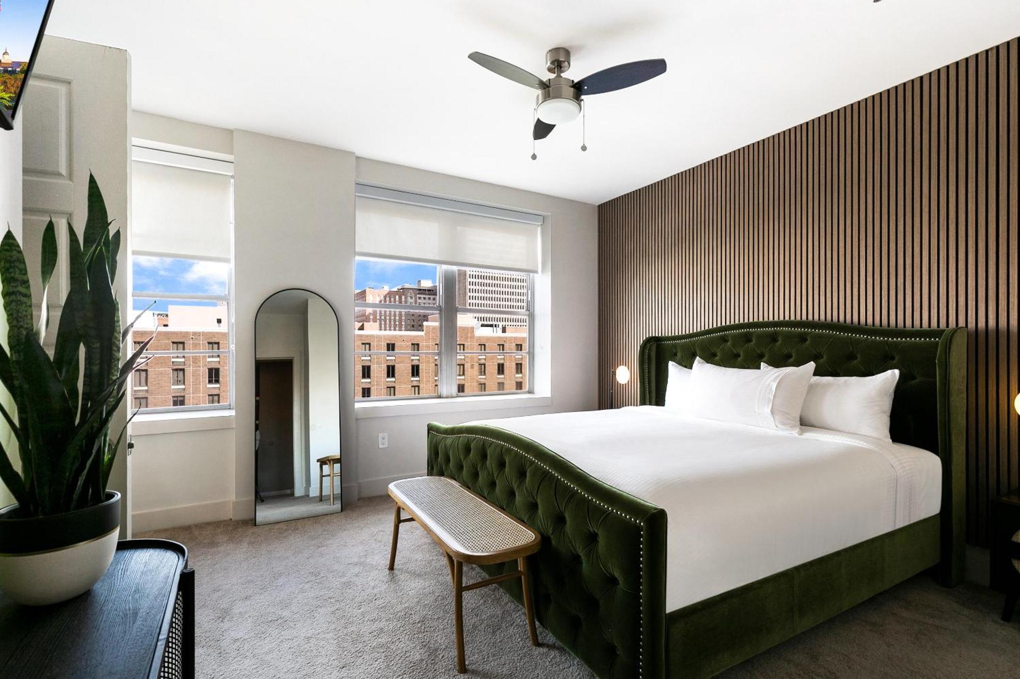 Luxury 2-Bedroom Condo Steps Away From The French Quarter Nova Orleães Exterior foto