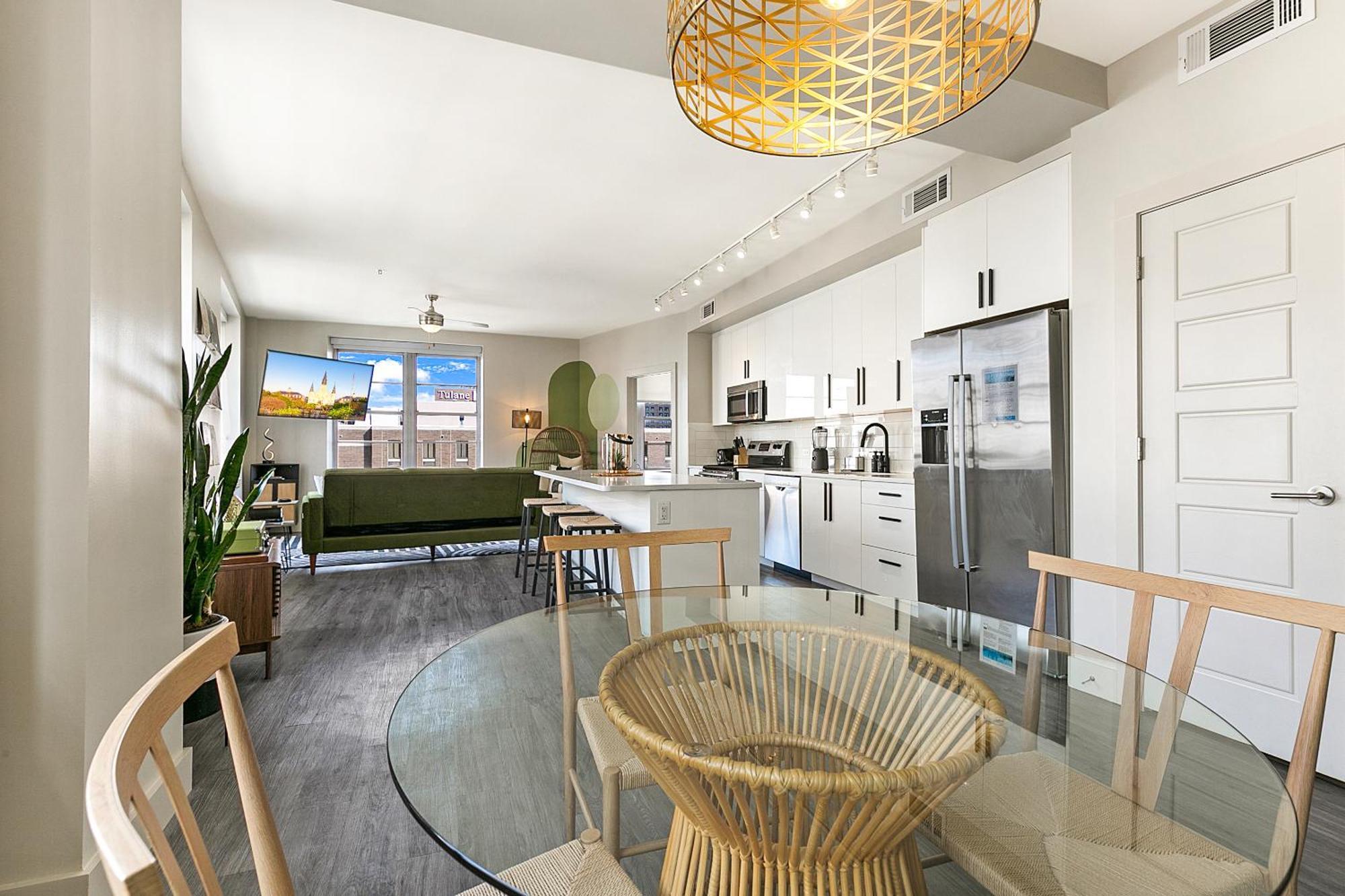 Luxury 2-Bedroom Condo Steps Away From The French Quarter Nova Orleães Exterior foto