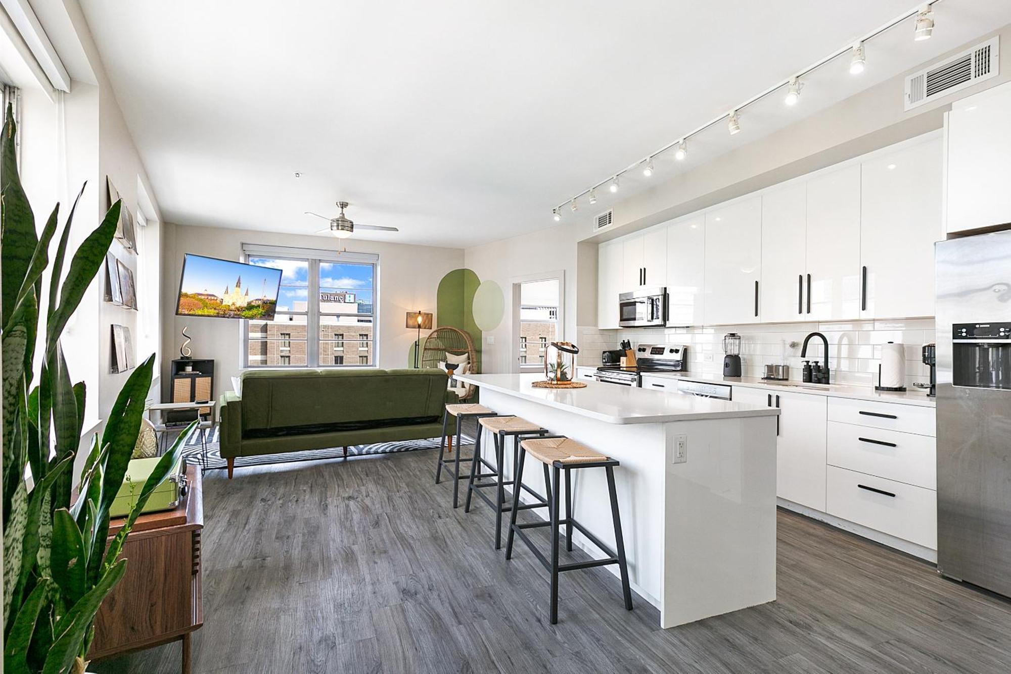 Luxury 2-Bedroom Condo Steps Away From The French Quarter Nova Orleães Exterior foto